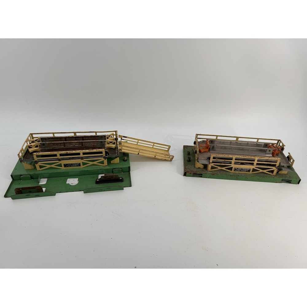 1949 to 1955 Lionel Cattle Stockyard # 3656 Model Made in United States Lot Of 2